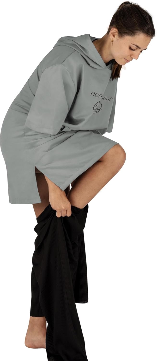 normani Unisex Badeponcho - Badehandtuch mit Kapuze aus Mikrofaser - schnelltrocknend und mit kleine