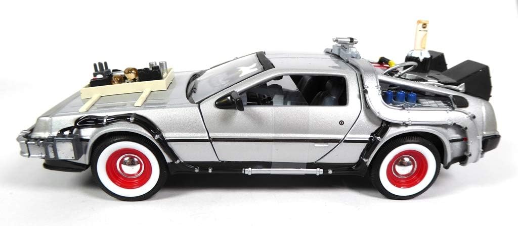 OPO 10 - Delorean Auto aus dem Film Back to The Future III - Massstab 1:24 - (Ref: 03J-22444)