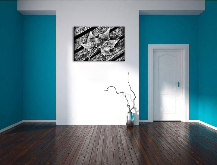 Pixxprint kleines Herbstblatt auf Holz als Leinwandbild/Grösse: 100x70 / Wandbild/Kunstdruck/fertig