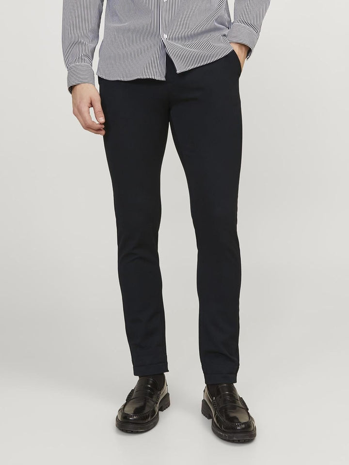 JACK &amp; JONES Male Chino Hose Slim Fit Chino Hose 29W / 32L Schwarz, 29W / 32L Schwarz