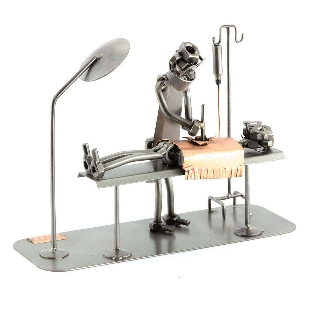 Steelman24 I Schraubenmännchen OP-Tisch I Made in Germany I Handarbeit I Geschenkidee I Stahlfigur I
