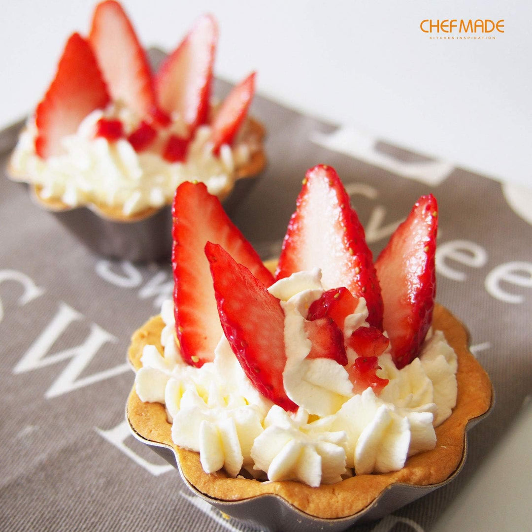 CHEFMADE Mini Pudding Pan Set, 3-zoll 4Pcs Nicht-Stick Blume-förmigen Pie Brot und Kuchen Pan Backfo