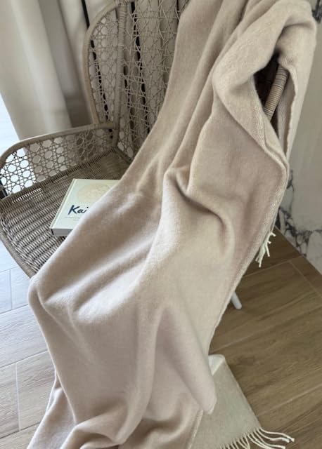 JOWOLLINA &amp; WoolOnly Plaid mit Fransen aus 100% feiner Merinowolle (130x180 cm, Chai Latte) 130x180